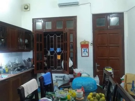 Bán Nhà Chùa Láng 50M 4 Tầng, Mặt Tiền: 4M ÔTÔ tránh vỉa hè kinh doanh.Giá: 10.2 tỷ