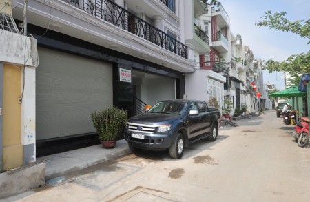 Cho thuê căn hộ mini cao cấp full nội thất giá chỉ từ 3,5 triệu L.H 0986643968. Hỗ trợ nhập hộ khẩu thành phố hoặc KT3 cho người ở