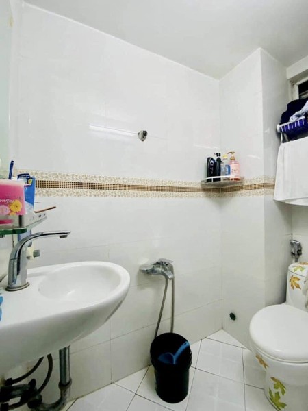 Bán nhà không lộ giới 3 mặt thoáng vuông vức hẻm 3m, gần hẻm xe hơi Quận Bình Thạnh giá 2.65 tỷ