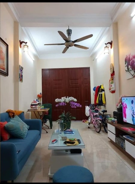Nhà phố Hoa Lâm, lô góc, nội thất đẹp, diện tích sử dụng 34m2, giá bán 2,95 tỷ thương lượng