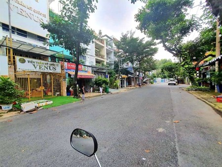 Bán nhà khu phân lô D3 Bình Thạnh diện tích sử dụng 80m2 4 tầng giá bán chỉ 12,5 tỷ