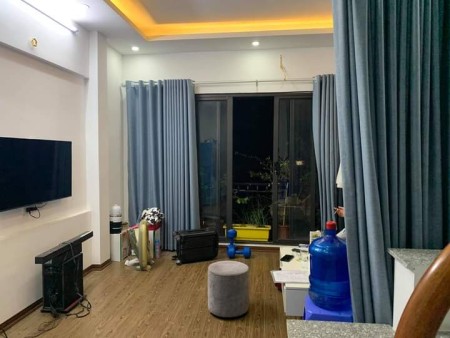 Bán nhà Quan Nhân ở luôn giếng trời cực thoáng diện tích sử dụng 39m2, chưa đến 3 tỷ