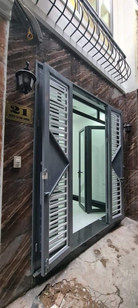 Bán nhà mới đẹp có tính thanh khoản rất cao, tài chính phù hợp khách mua nhà Quận Đống Đa