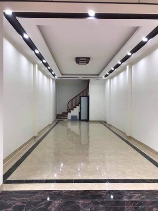 Bán nhà Cầu Đơ trung tâm Quận Hà Đông, diện tích sử dụng 42m2, 5 Tầng, lô góc 3 bước ra hồ