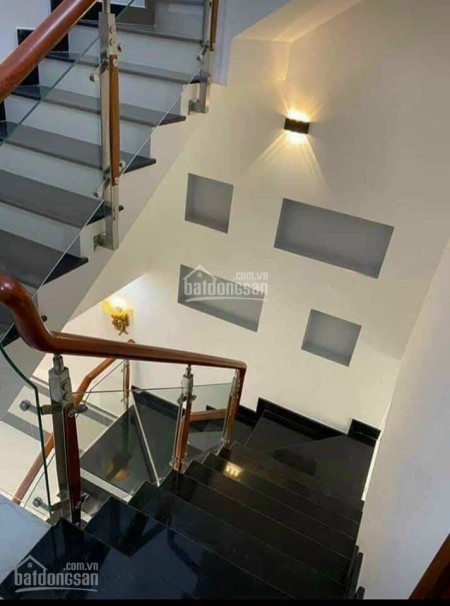 Nhà Dĩ An sổ hồng riêng chính chủ, hàng ngợp chính chủ kẹt tiền cần bán thanh toán linh hoạt