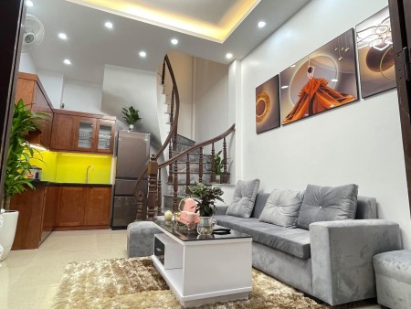 Nhà siêu hiếm 102 đẹp mê ly tại Trương Định, chỉ với giá 4 tỷ, đầy đủ tiện nghi tiện cho gia đình