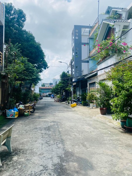 Bán nhà đường Tân Hương, quận Tân Phú, 88m2, Hẻm nhựa 8m, gần chợ Tân Hương, Chỉ hơn 6 tỷ