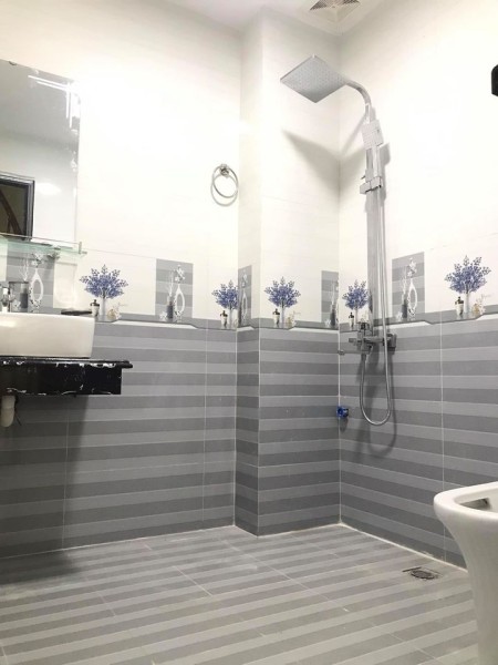 Khương Trung nhà mới ngõ rộng ô tô 4 chổ qua nhà diện tích 35m2, 5 tầng giá bán 3.5 tỷ