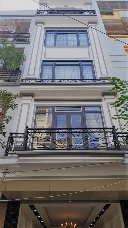 Bán nhà phố Đa sĩ, DT 40m2, Kinh doanh đỉnh cao, Dân trí tốt . Giá chỉ nhỉnh 4 tỷ