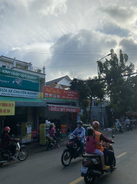 Chính chủ gửi bán Nhà mặt tiền 206 Lê Văn Thịnh lộ giới 30m hđ thuê giá thương lượng 0918860304