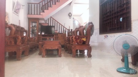 Bán nhà lầu mặt tiền kinh doanh phường Tân Phong tặng nội thất, liên hệ 0988878806