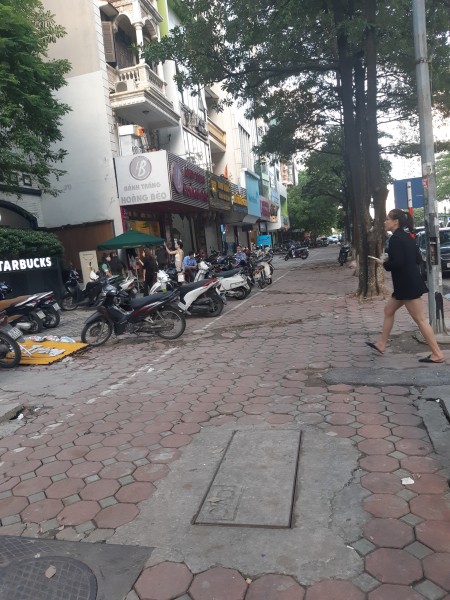 Bán nhà cực hiếm, phố Duy Tân, nhà đẹp ô tô tránh 5m, 5 tầng dtsd 28m2, giá chỉ 3.3 tỷ