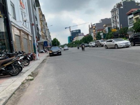 Nhà phố Hồng Tiến, mới tinh, gara ô tô, kinh doanh văn phòng, giá bán chỉ 5,8 tỷ lh 0943099577