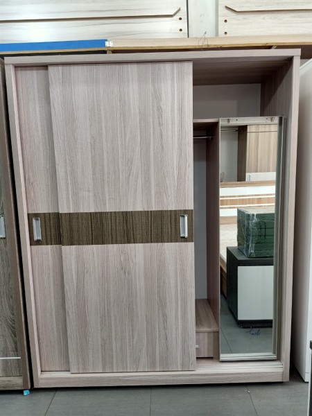 Cho thuê phòng trọ còn mới, môi trường sống yên tĩnh, diện tích 28m2 có sẵn đầy đủ nội thất