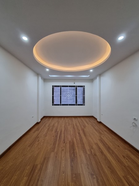 Nhanh còn kịp! Siêu phẩm 5 sao Hoàng Mai 5 tầng, mặt tiền 4m 3.6 tỷ. Còn 1 căn duy nhất.