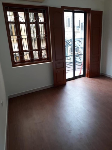 Bán nhà ngõ Văn Hương, diện tích sử dụng 55m2 5 tầng 6m mặt tiền ô tô vào giá bán 5,8 tỷ
