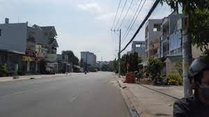 Mặt Tiền Trường Lưu, ngay chợ Long Trường, diện tích sử dụng 30x70, giá bán 30 triệu/m2