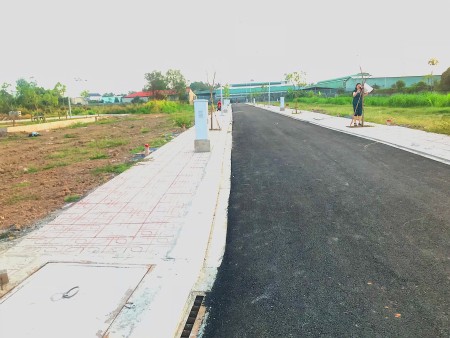 Bán mấy lô khu dân cư Tân Thông Hội diện tích 90m2 sổ hồng riêng, xây dựng ngân hàng