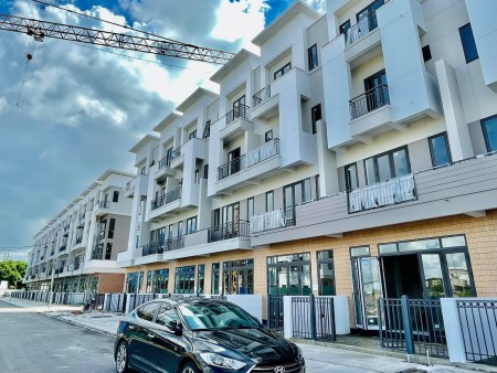 Bán căn shophouse 4 tầng đúc, giá rẻ tại Từ Sơn Bắc ninh, sổ hồng riêng từng nền, giá tốt