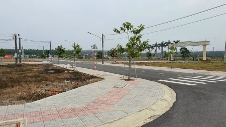 Sở hữu ngay lô đất chỉ 1 tỷ đồng, giá tốt đầu tư, tiện ích đủ vị trí đắc địa, khu dân cư hiện hữu