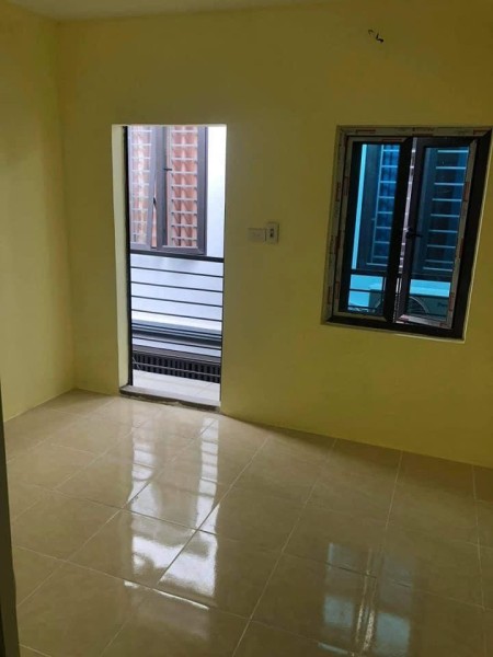 Bán nhà nguyên căn Tam Trinh Hoàng Mai Nhà đẹp ở luôn dtsd 30m2 5 tầng Giá 2,5 Tỷ