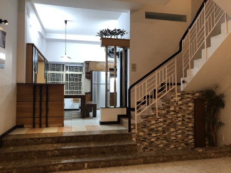 Cho thuê biệt thự Hoàng Hoa Thàm Bình, Diện tích 400m2, có sân vườn, để xe hơi.