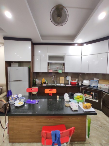 Xuân La nhà hiếm. 5 tầng diện tích sử dụng 45m2, mặt tiền 6m1, cách phố 90m, ô tô, giá tốt