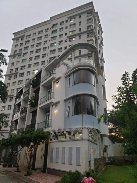 Bán nhà Lê Đức Thọ, P 15, Quận Gò Vấp giá bán 9,8 tỷ tiện ích đầy đủ, khu dân cư đông