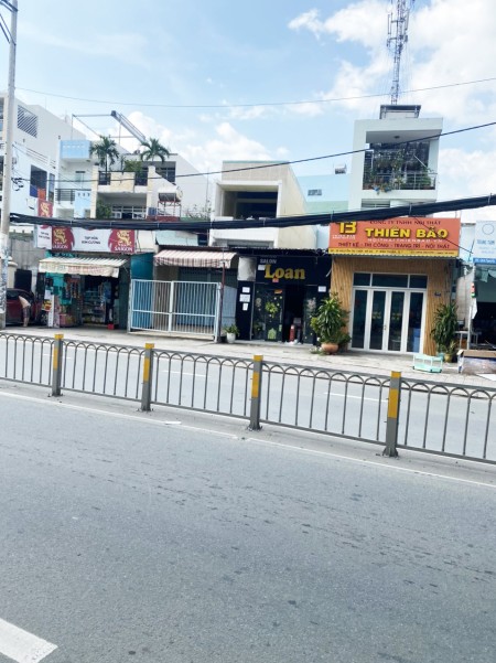 Bán đất CN 1.600m2, thổ cư 100%. Mt QL1A, giáp Bình Chánh, xã Long Hiệp, huyện Bến Lức, Long An