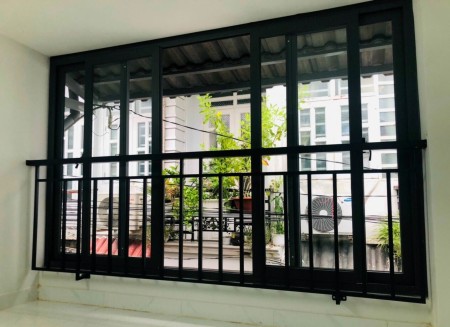 Chỉ 4 tỷ 2 nhà mặt tiền Tự Lập (CMT 8), diện tích sử dụng 30m2, đường xe hơi tránh lhcc