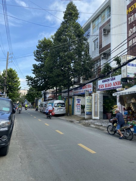Bán đất Phường Bình Trưng Tây, Lô Góc 2 mặt tiền Hẻm 1/ Nguyễn Tuyễn. Giá tốt 