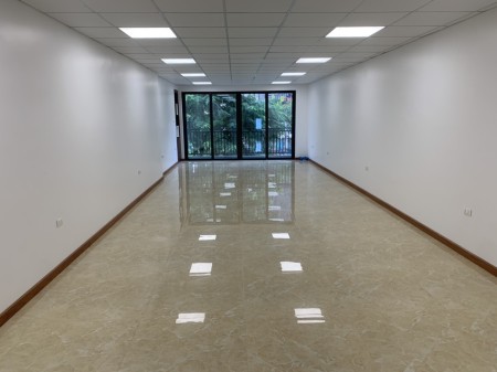 Chính chủ cần cho thuê nhà mặt phố Lạc Long Quân - Tây Hồ Hà Nội liên hệ 0985516958
