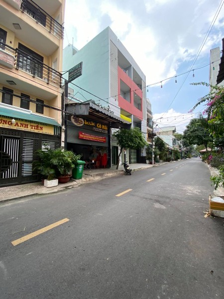 Mặt tiền đường Lê Thị Hồng dtsd 88,2m2 (5,1x17,3), phường 17, Gò Vấp giá bán 10.5 tỷ