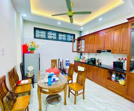 Bán đất tặng Nội thất Nguyễn Công Trứ Quận Hà Đông dtsd 33m2 4 tầng, giá bán nhỉnh 3 tỷ