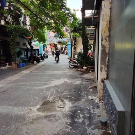 Thọ Lão diện tích sử dụng 35m2, 3 tầng, mặt tiền 3.3m giá bán 3.75 tỷ Quận Hai Bà Trưng