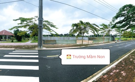 Chủ ngộp cần ra gấp lô đất 2 mặt tiền QL13 và dh516 ngân hàng hỗ trợ vay, sổ sẵn chính chủ