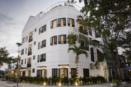 Thiên đường nghỉ dưỡng trong lòng phố cổ hotline: 0932.434.986 TPKD sổ sẵn chính chủ