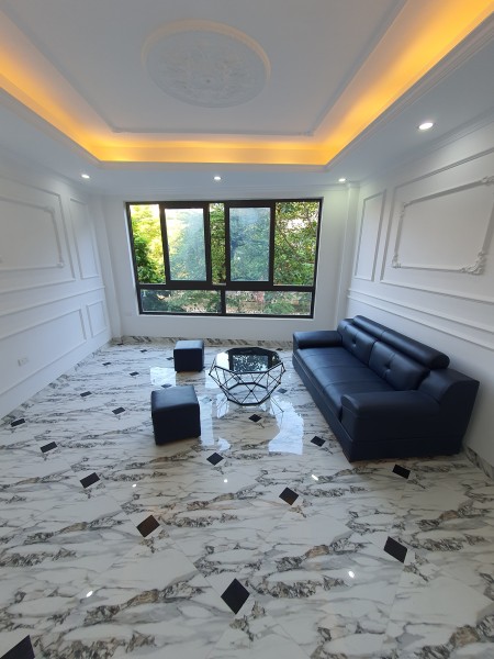Siêu hiếm có 102 nằm giữa Hai Bà Trưng Hoàng Mai, nhà mặt phố chỉ 5.8 tỷ, 6 tầng đúc, view đẹp