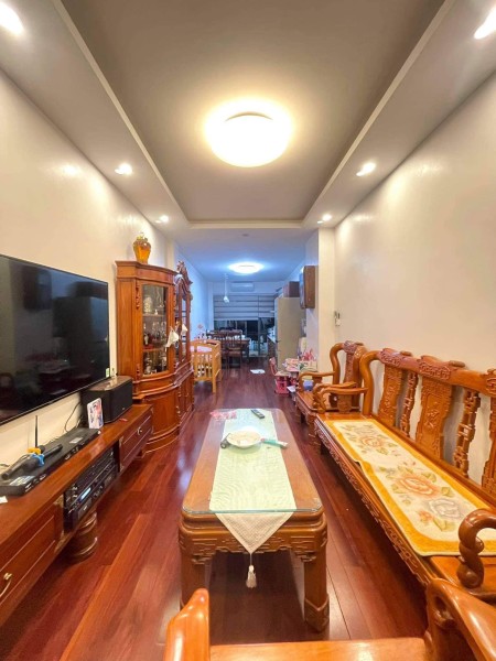 Cần Bán Nhà Liền Kề, Phân Lô VIP, Ô tô đỗ cửa. Kinh Doanh chỉ 7,9 tỷ. LH 0918651610