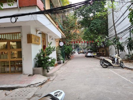 Gấp bán nhà phân lô ô tô tránh, vỉa Nguyễn Hoàng Tôn, Tây Hồ, diện tích 63m2 sổ sẵn giá 9.3 tỷ