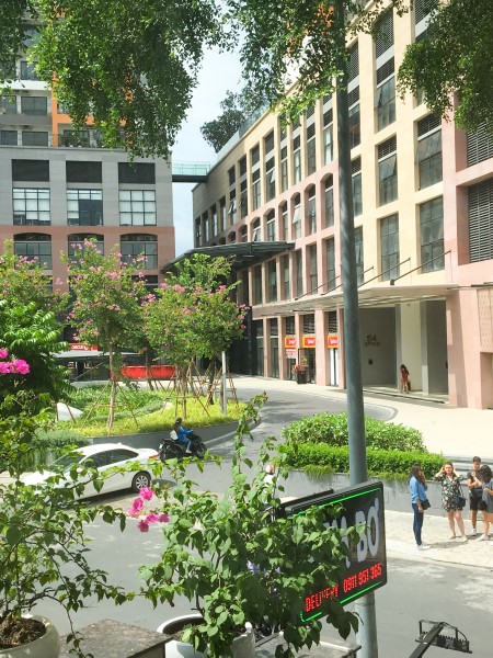 Đi đến slide 4