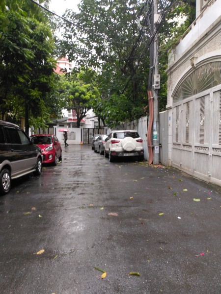 Nhà bán Tây Hồ, Xuân Diệu 2 ô tô tránh nhau, vị trí siêu đẹp, dtsd 71m2 MT 5.5m, giá 14.5 tỷ