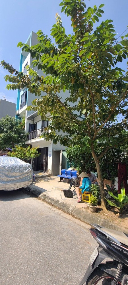 Đi đến slide 1