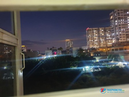 Phòng diện tích sử dụng 20m2 cửa sổ ban công Đường D1 Linh Tây cho thuê chính chủ