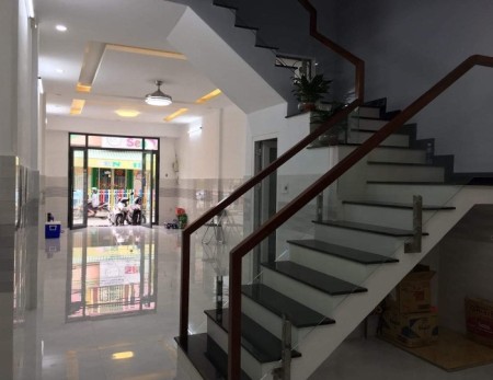 Cần cho thuê phòng chính chủ gần bến xe buýt Quận Wifi Free, liên hệ chính chủ 0908376766