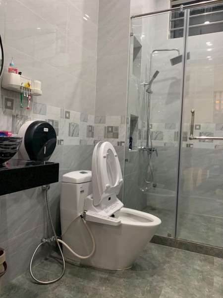 Bao đầu tư 4 tầng, bê tông cốt thép hẻm CMT8, Phường 6 Tân Bình dtsd 65m2 chỉ 6tỷ8 4PN 4WC