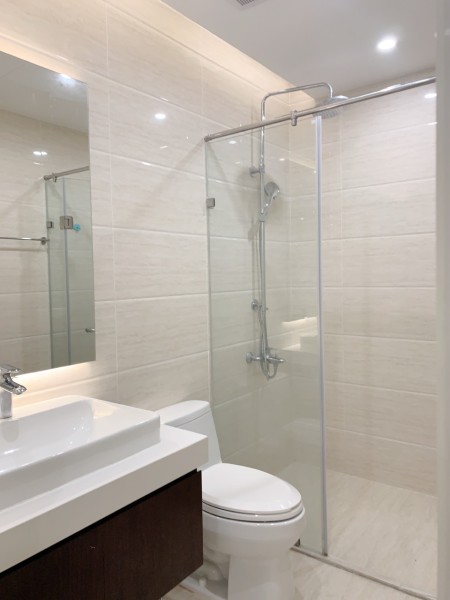 Cho thuê chung cư Golden West Số 2 Lê Văn Thiêm, 3PN Đầy Full Đủ Đồ