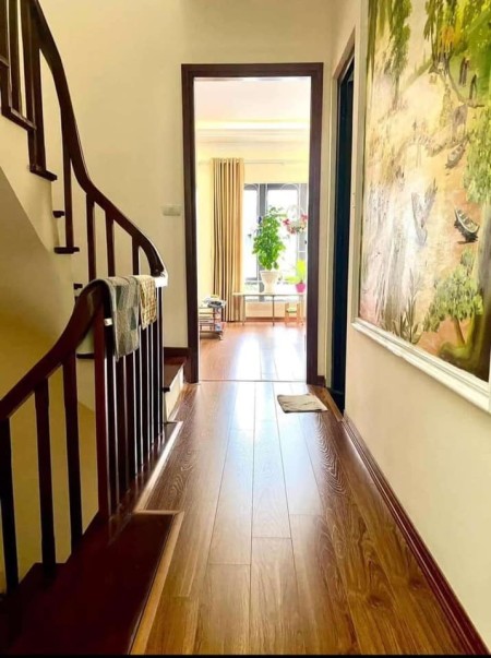 Nhà hiếm phố Cầu Am, Ô tô đõ cửa, Kinh doanh, 30m2, 4 tầng, nhỉnh 2 tỷ lh 0944468279