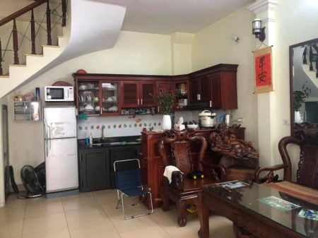 Nhà phố Nam Dư Lĩnh Nam tự xây ảnh thật, diện tích 33m2, mt 5m, giá 2.65 tỷ, lh 0921476396