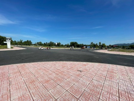 Cần tiền bán gấp đất trung tâm TP. Tây Ninh chỉ 600 triệu/lô vị trí đắc địa, tiện ích đầy đủ